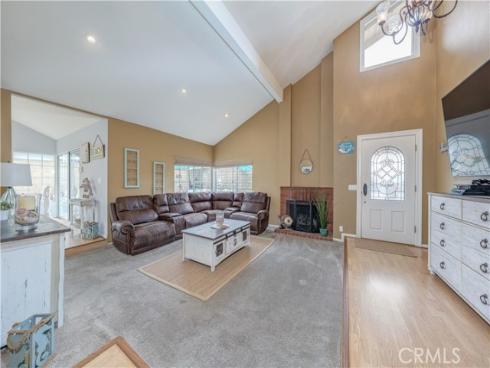 18250 Devonwood Circle, Fountain Valley, CA