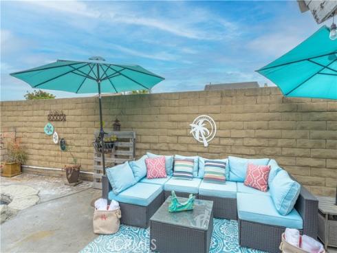 18250 Devonwood Circle, Fountain Valley, CA