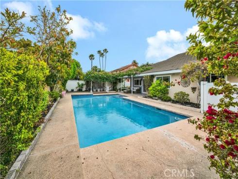 17830 Winterberry Street, Fountain Valley, CA