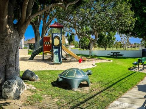 10531 Angel Avenue, Fountain Valley, CA