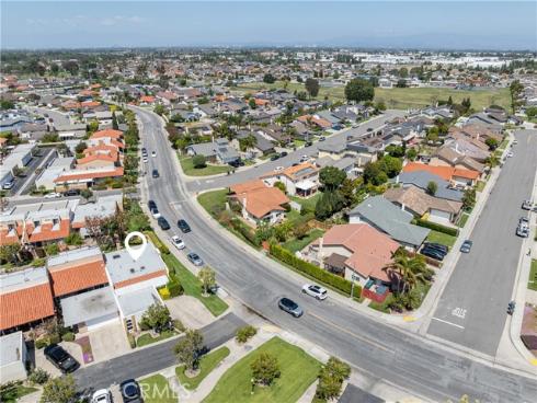 17689 Los Jardines , Fountain Valley, CA