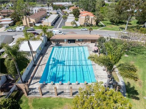 17689 Los Jardines , Fountain Valley, CA