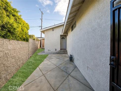 8956 Swallow Avenue, Fountain Valley, CA