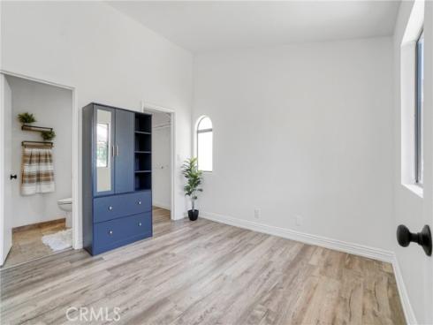 17333 Brookhurst F4 Street, Fountain Valley, CA