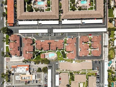 17333 Brookhurst F4 Street, Fountain Valley, CA