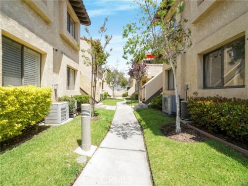 17333  Brookhurst  F4  Street, Fountain Valley, CA