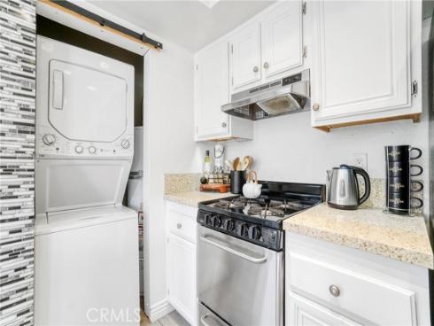 17333 Brookhurst F4 Street, Fountain Valley, CA