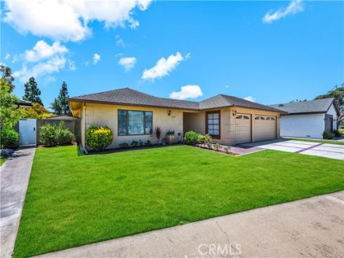 10924 Nighthawk Circle , Fountain Valley, CA