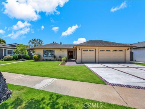 10924 Nighthawk Circle , Fountain Valley, CA