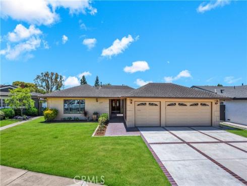 10924 Nighthawk Circle , Fountain Valley, CA