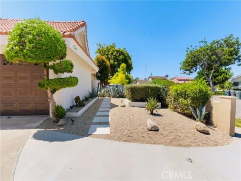 17698 Locust Street, Fountain Valley, CA