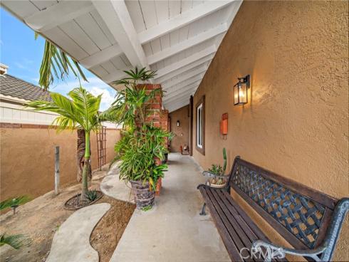 17349  Los Amigos Circle  , Fountain Valley, CA