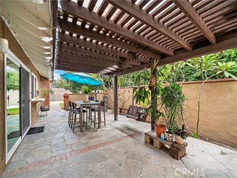 17349  Los Amigos Circle  , Fountain Valley, CA