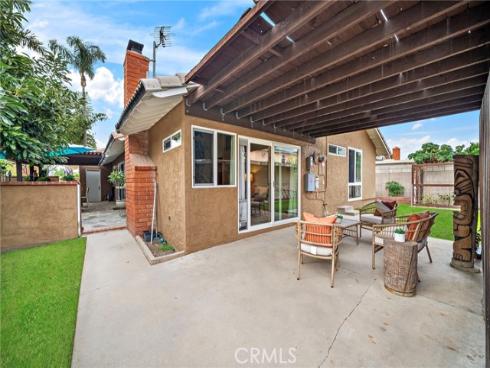 17349  Los Amigos Circle  , Fountain Valley, CA