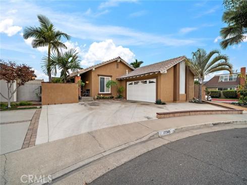 17349  Los Amigos Circle  , Fountain Valley, CA
