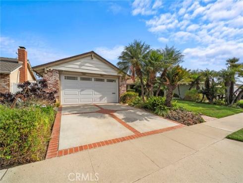 17384  Oak   Street, Fountain Valley, CA