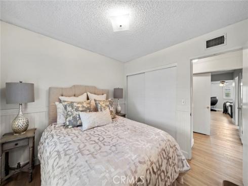 17384  Oak   Street, Fountain Valley, CA