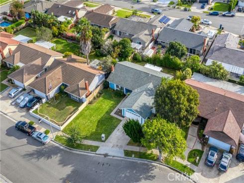 9808  Sturgeon  , Fountain Valley, CA