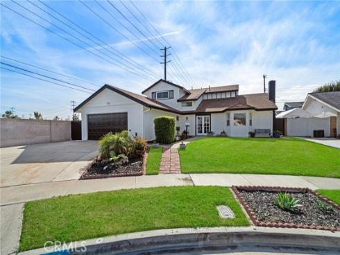 10484  Teal   Circle, Fountain Valley, CA