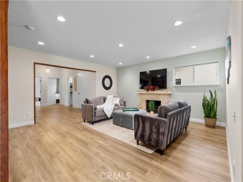 17575 Santa Paula , Fountain Valley, CA