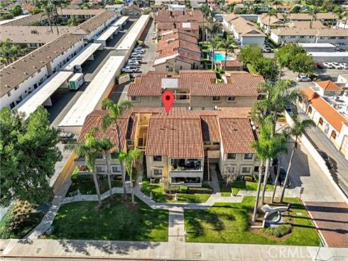 17333  Brookhurst  A8 , Fountain Valley, CA