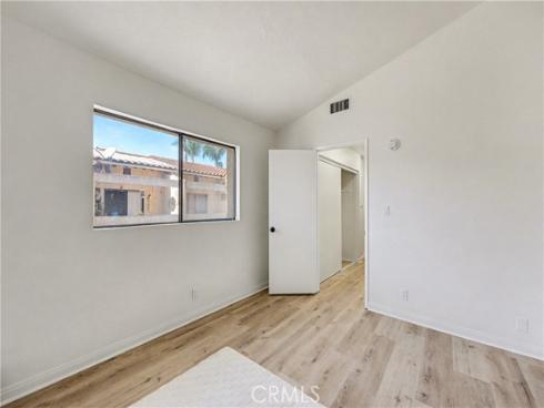 17333  Brookhurst  A8 , Fountain Valley, CA