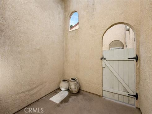 17333  Brookhurst  A8 , Fountain Valley, CA