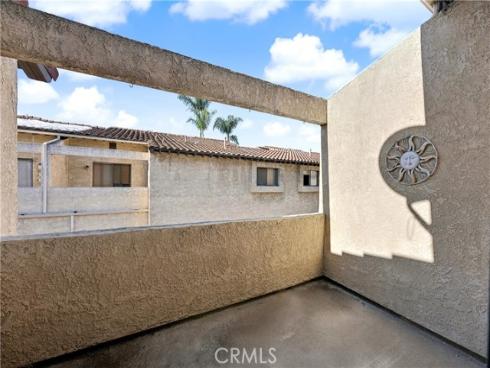 17333  Brookhurst  A8 , Fountain Valley, CA