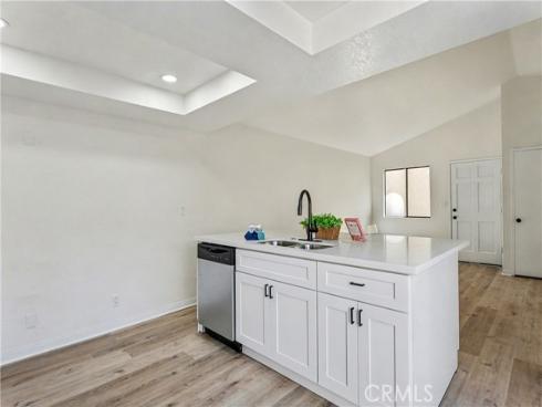 17333  Brookhurst  A8 , Fountain Valley, CA