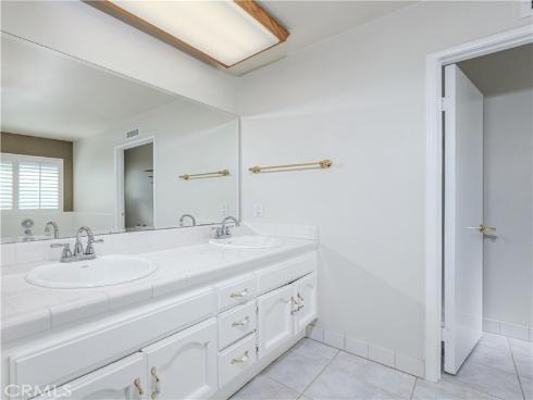 18377  Stanislaus  , Fountain Valley, CA