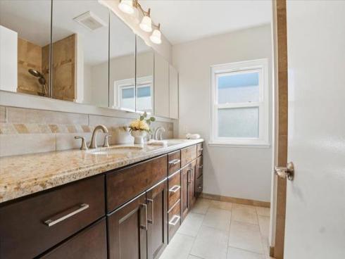 18874 Mount Cimarron Street, Fountain Valley, CA