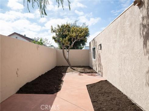 10230  El Monterey Avenue  , Fountain Valley, CA