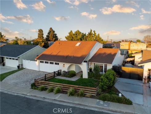 18904 Deodar , Fountain Valley, CA