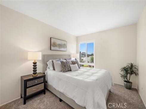 9181  El Cortez   Avenue, Fountain Valley, CA