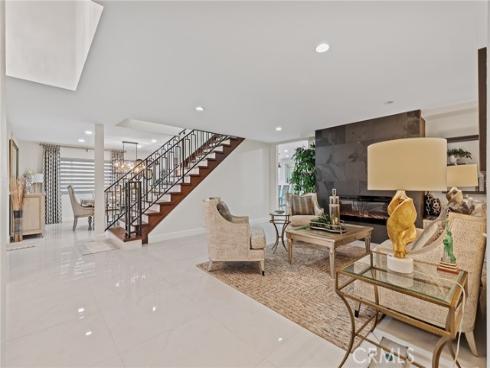 9200  Buttercup Ave  , Fountain Valley, CA