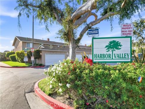 11960  Gloxinia  , Fountain Valley, CA