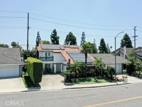 17230 San Lorenzo Circle