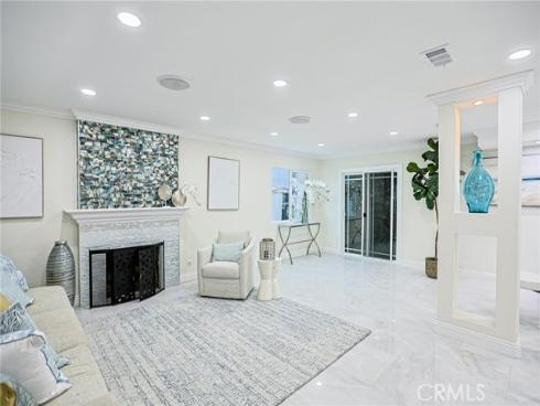 17230  San Lorenzo   Circle, Fountain Valley, CA