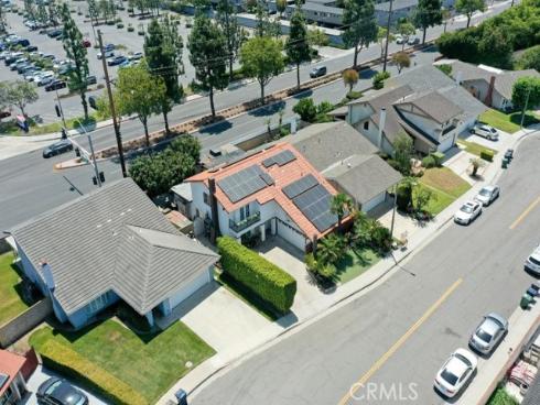 17230  San Lorenzo   Circle, Fountain Valley, CA