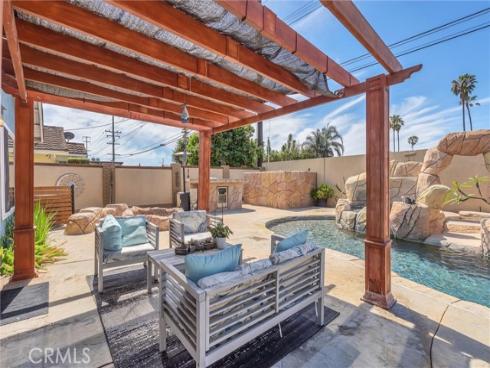 17267  Santa Isabel  , Fountain Valley, CA