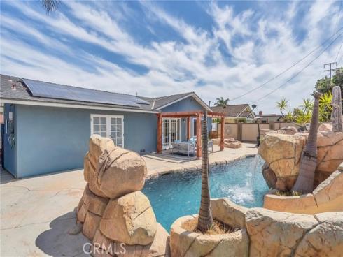 17267  Santa Isabel  , Fountain Valley, CA