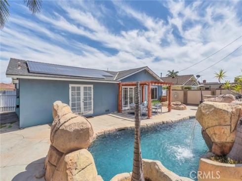 17267  Santa Isabel  , Fountain Valley, CA