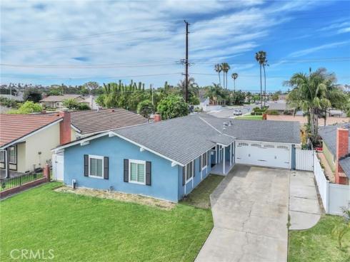 17267  Santa Isabel  , Fountain Valley, CA