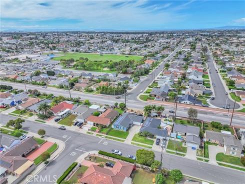 17267  Santa Isabel  , Fountain Valley, CA