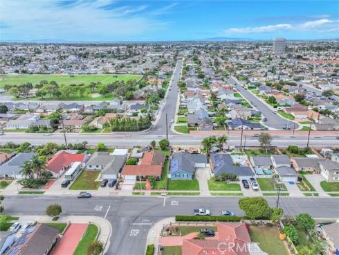 17267  Santa Isabel  , Fountain Valley, CA