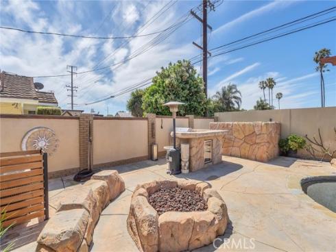 17267  Santa Isabel  , Fountain Valley, CA