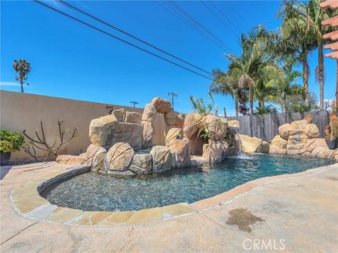 17267  Santa Isabel  , Fountain Valley, CA