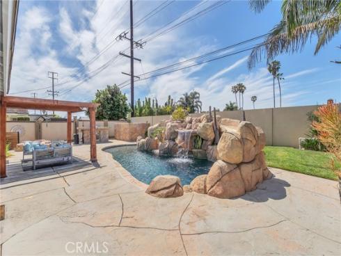 17267  Santa Isabel  , Fountain Valley, CA