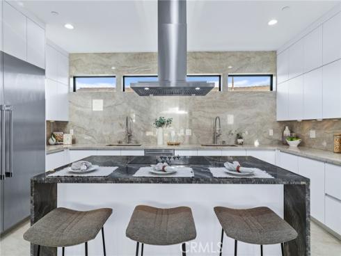 10322  Avenida Cinco De Mayo  , Fountain Valley, CA