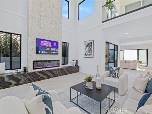 10322  Avenida Cinco De Mayo  , Fountain Valley, CA